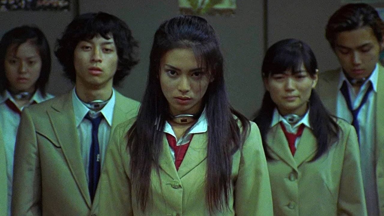 Battle Royale torna al cinema: trailer e data d’uscita del capolavoro di Kinji Fukasaku