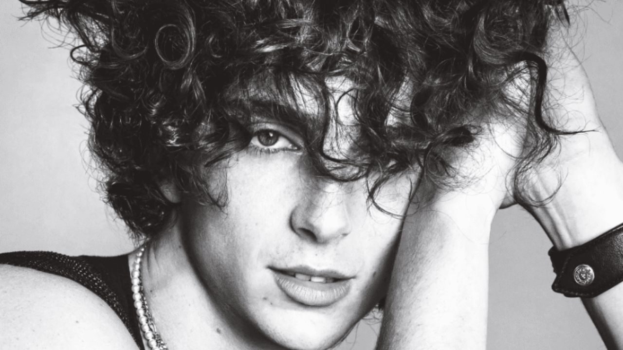 Timothée Chalamet è il primo uomo a conquistare la copertina di British Vogue e il direttore rivela il perché  [FOTO]