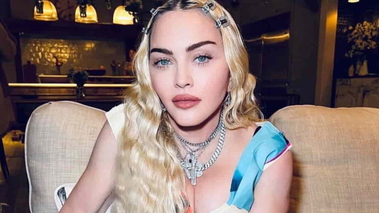 Avete visto il nuovo presunto fidanzato di Madonna? Ha 23 anni ed è un sexy modello in ascesa