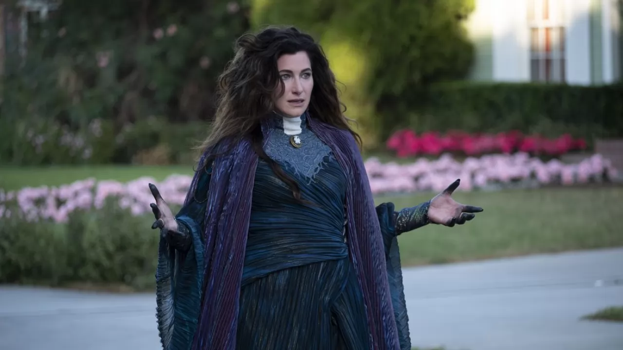 Agatha: Coven of Chaos – Kathryn Hahn annuncia l’inizio delle riprese della serie Marvel!