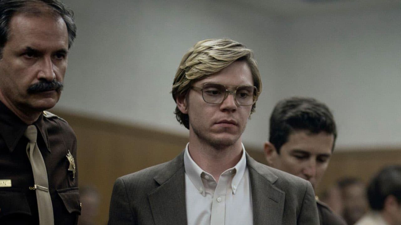 Jeffrey Dahmer rinnovo per due stagioni - Cinematographe.it