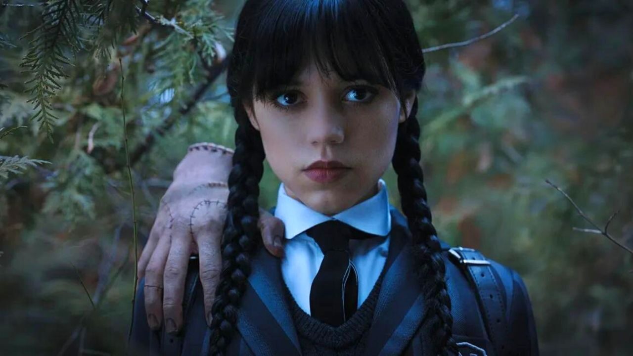 Mercoledì – Jenna Ortega rivela lo stress e le difficoltà nel girare la serie di Tim Burton