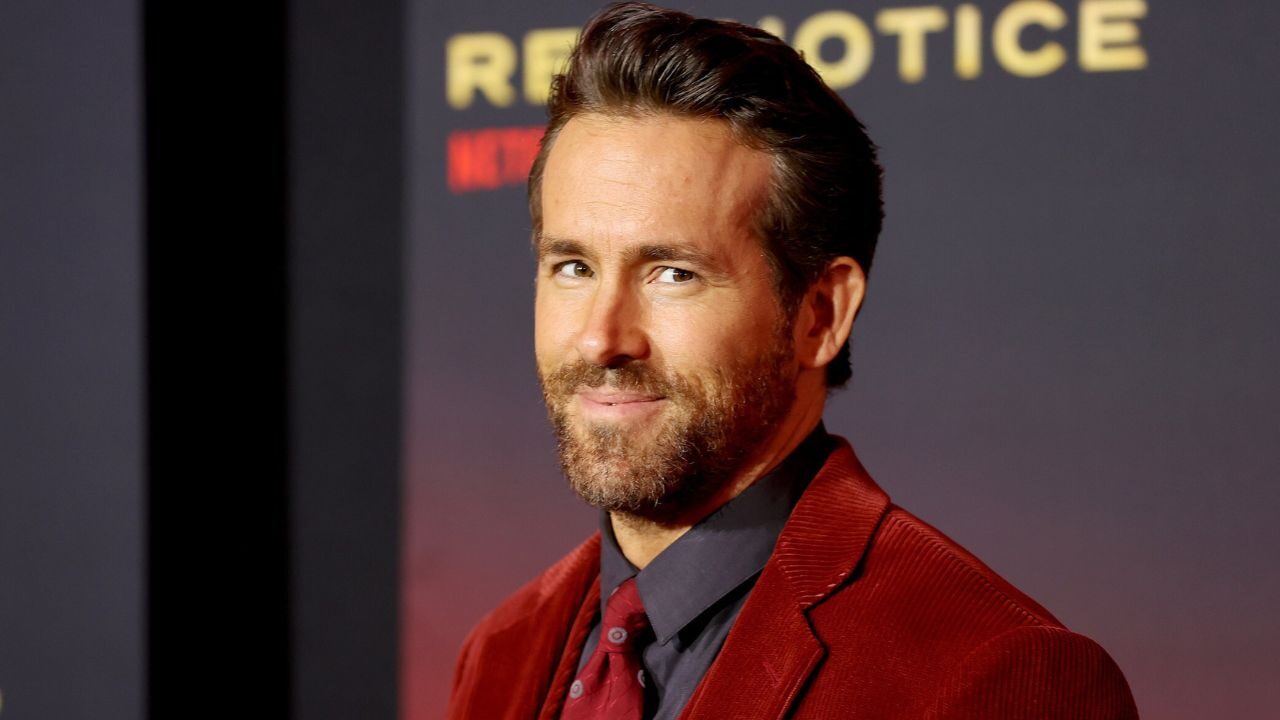 Ryan Reynolds sorprende Hugh Jackman per Natale con un insolito regalo