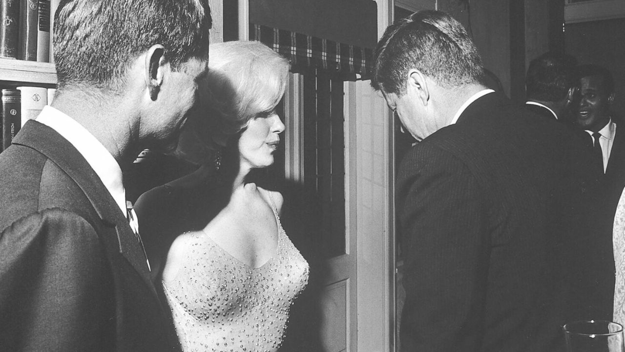 Blonde Marilyn Kennedy cinematographe.it