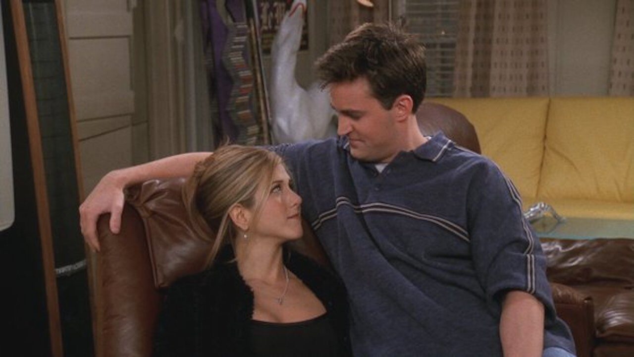 Matthew Perry sull’abuso di alcol e droghe: “Sono grato a Jennifer Aniston”