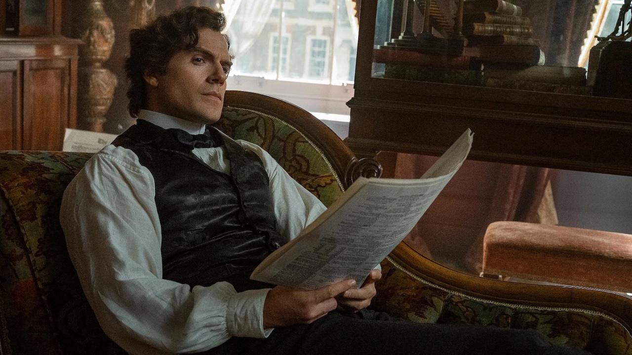 Henry Cavill guida al cast e ai personaggi Enola Holmes 2 Cinematographe.it