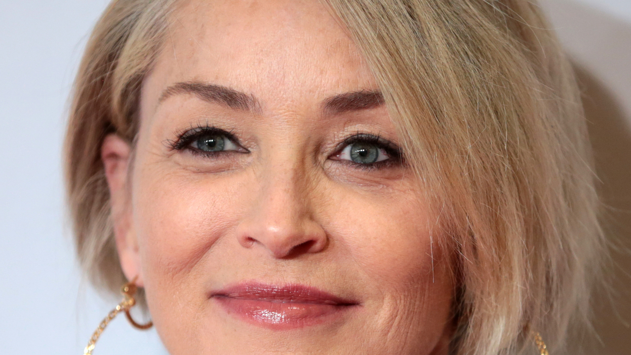 Sharon Stone dovrà sottoporsi a un intervento urgente per un grosso tumore Cinematographe.it