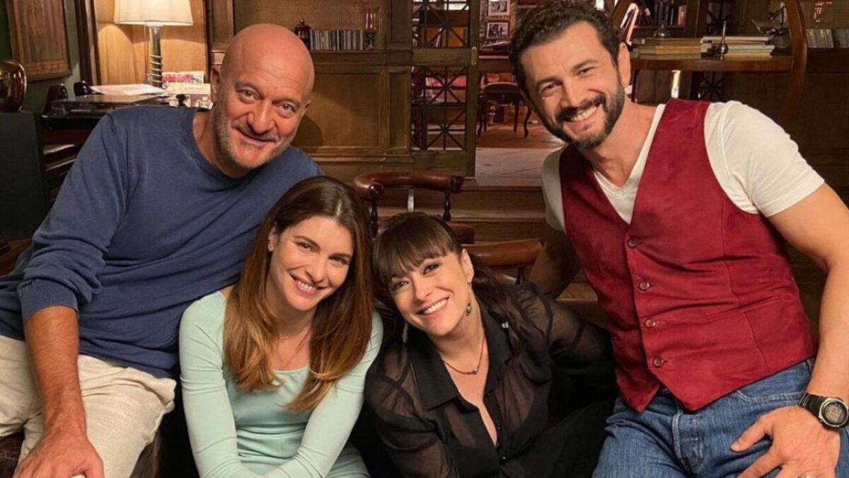 Vicini di casa recensione del film di Paolo Costella