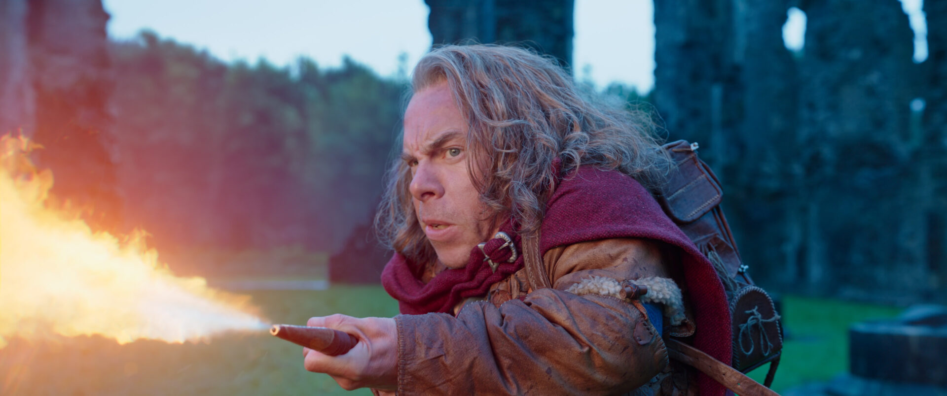 Warwick davis è Willow nella serie di Disney+ - Cinematographe.it