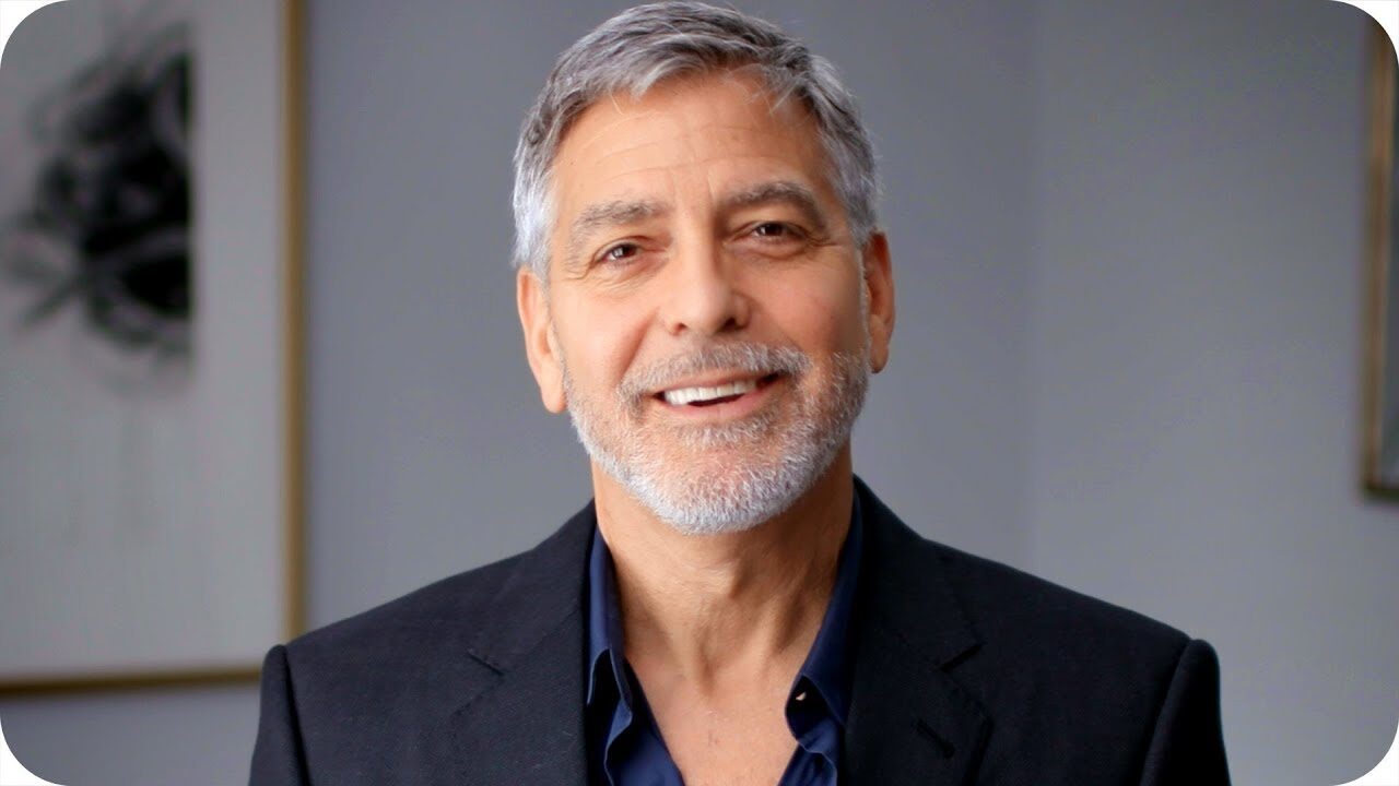 George Clooney riflette sulla sua carriera e ammette: “All’inizio sono stato sessualizzato”