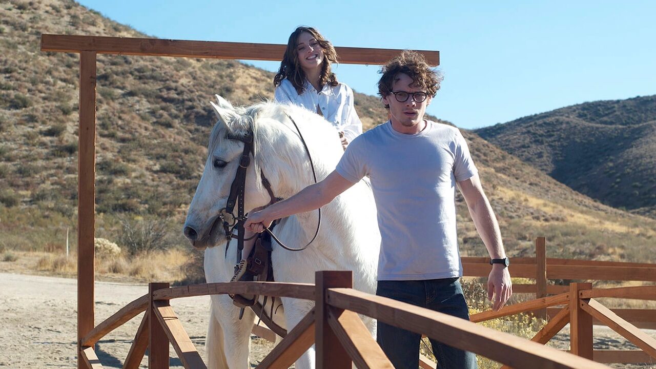Ombre dal passato: trama, trailer e cast del film col compianto Anton Yelchin