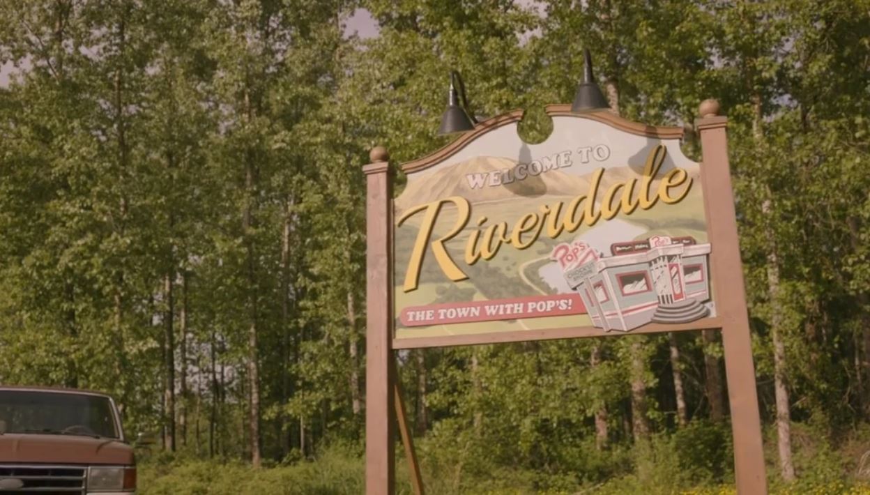 Riverdale, tra le città delle serie TV in cui non vorremmo mettere piede; cinematographe.it