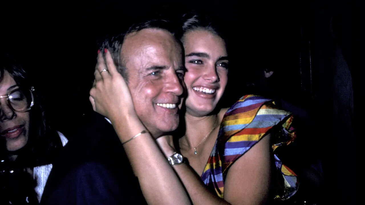 Brooke Shields shock su Franco Zeffirelli: “A 16 anni mi torse un dito per farmi simulare un orgasmo”