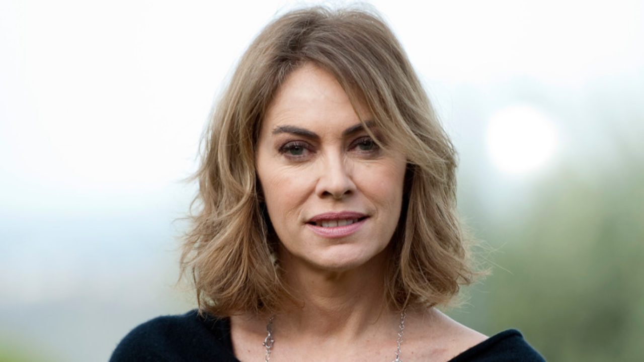 Avete visto il nuovo (presunto) amore di Elena Sofia Ricci? È un collega attore e ha 29 anni meno di lei