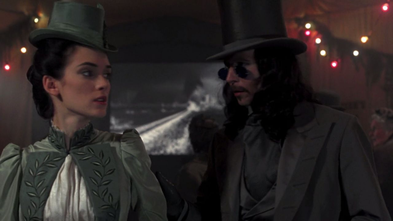 Dracula di Bram Stoker tra le scene ambientate in un cinema cinematographe.it