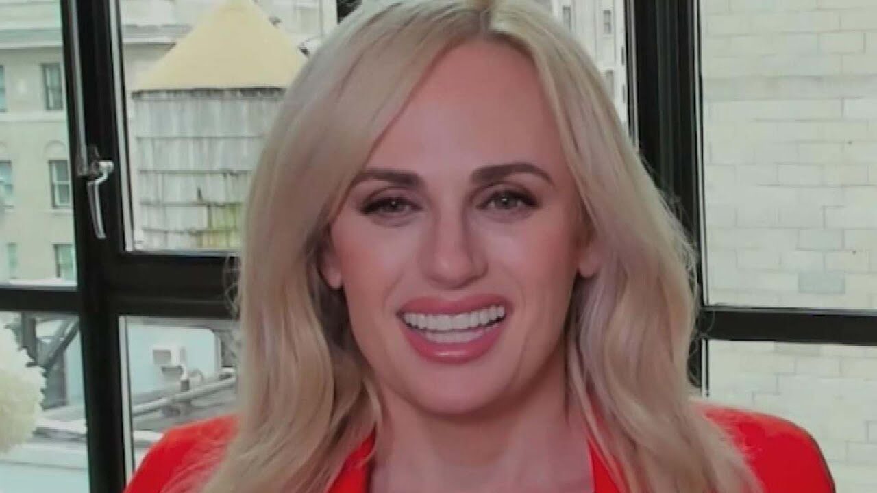 Rebel Wilson lancia una nuova dating app e il nome scelto omaggia il suo percorso sessuale e relazionale