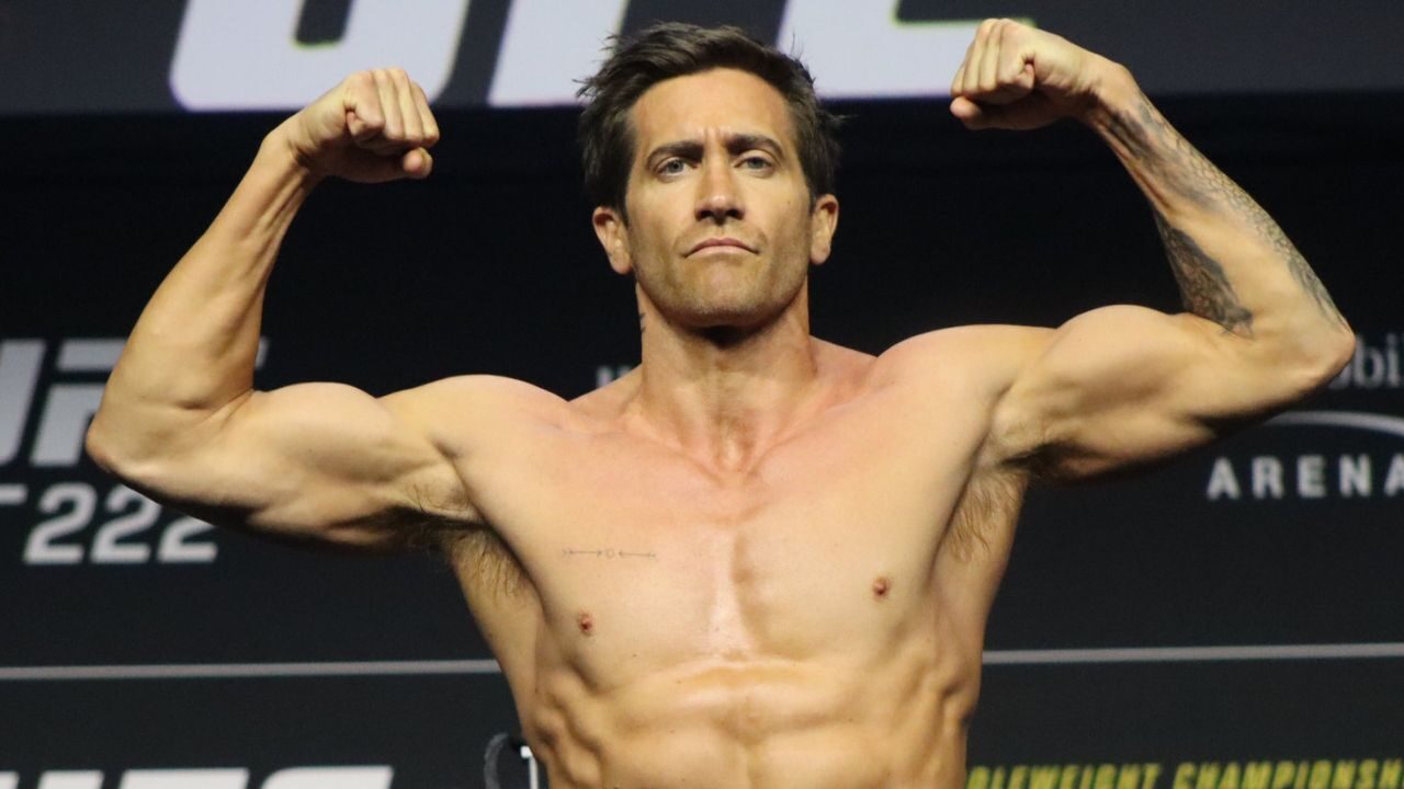 Jake Gyllenhaal e il fisico da campione dietro le quinte del film Road House [FOTO]