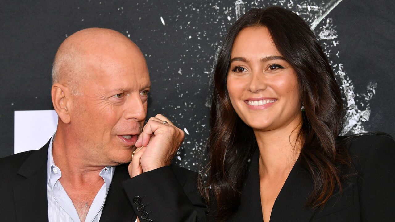 Bruce Willis, la famiglia contro i paparazzi: “per favore, lasciatelo in pace!”