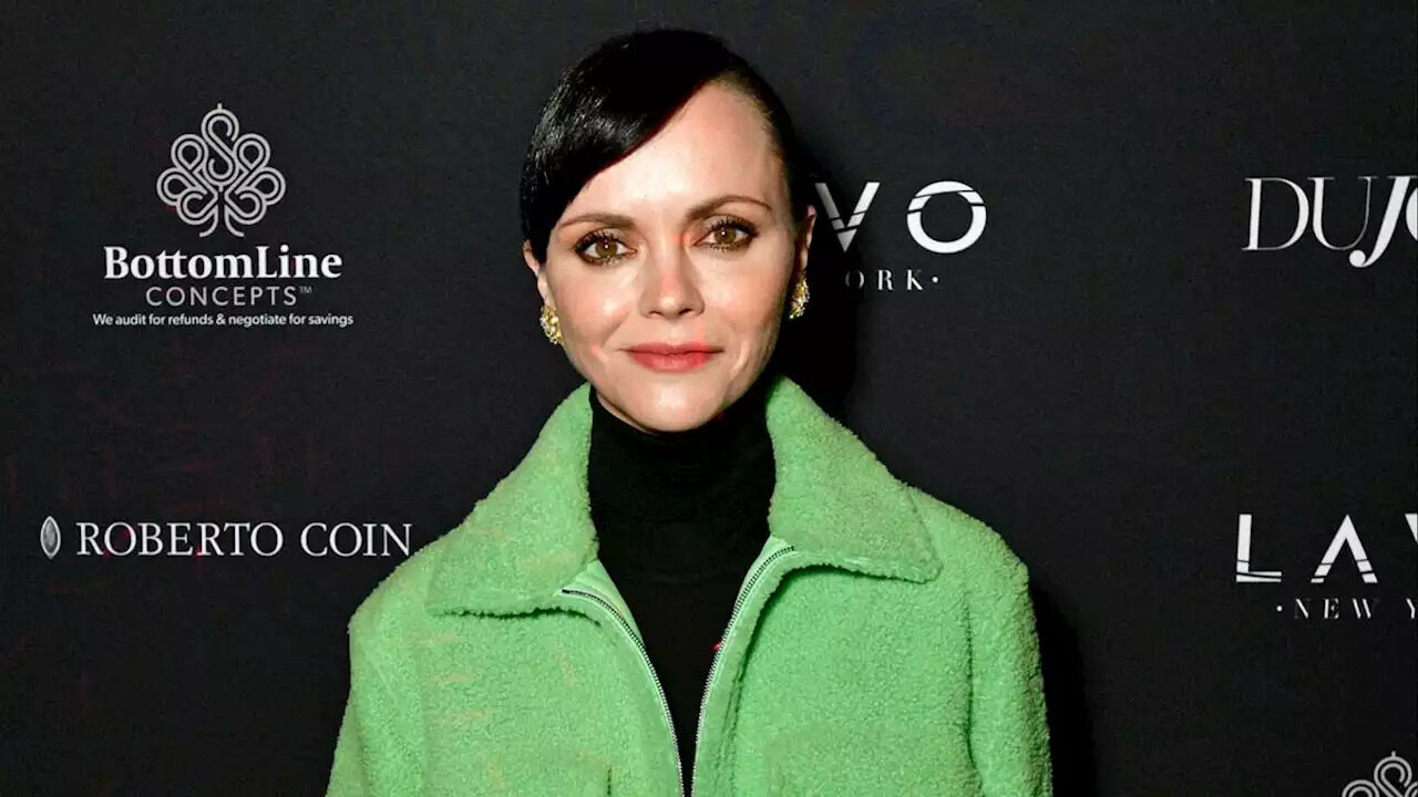 Christina Ricci shock: “Sono stata minacciata per una scena di sesso”