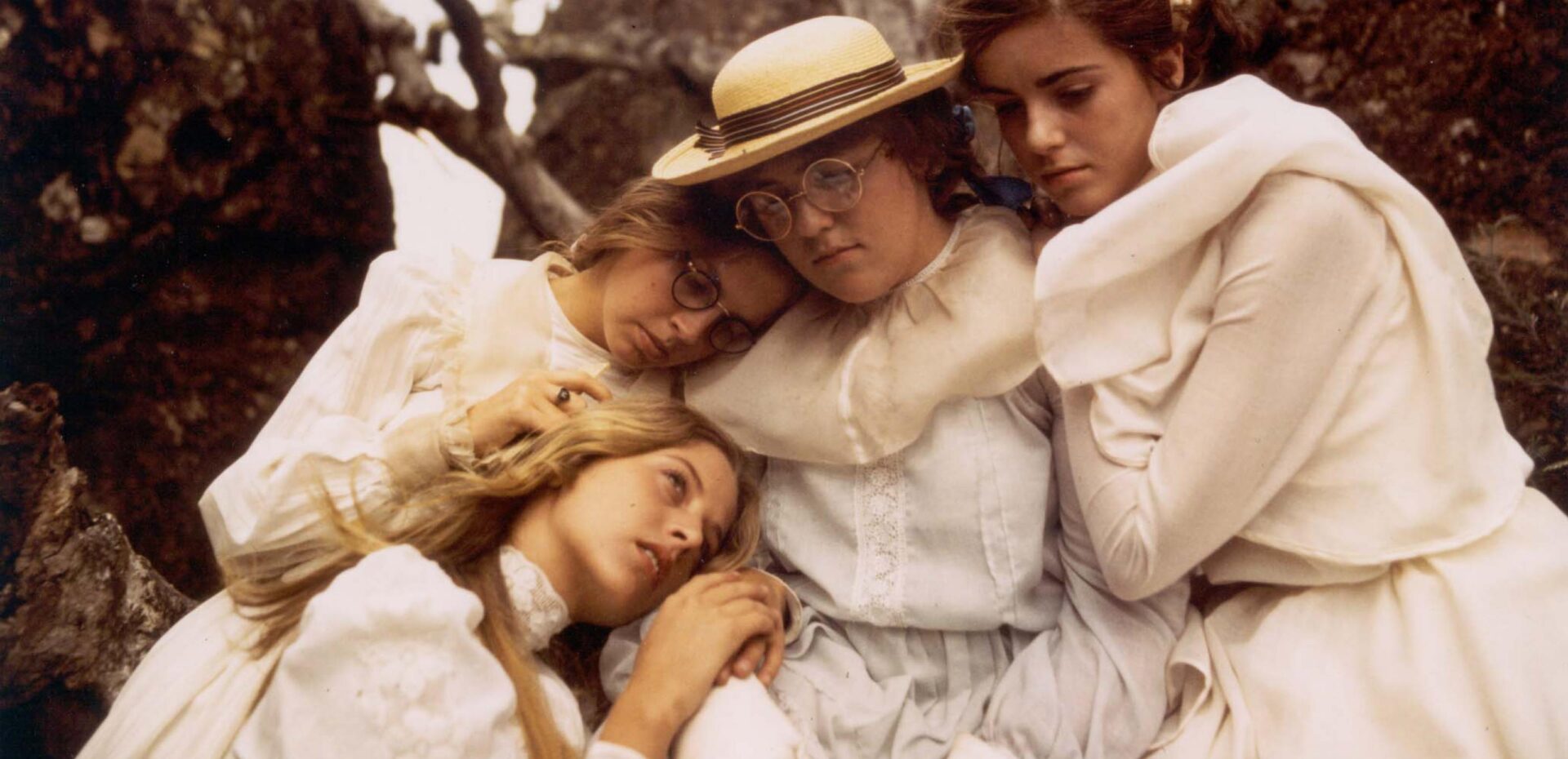 Picnic ad Hanging Rock e altri romanzi se avete amato Yellowjackets; Cinematographe.it