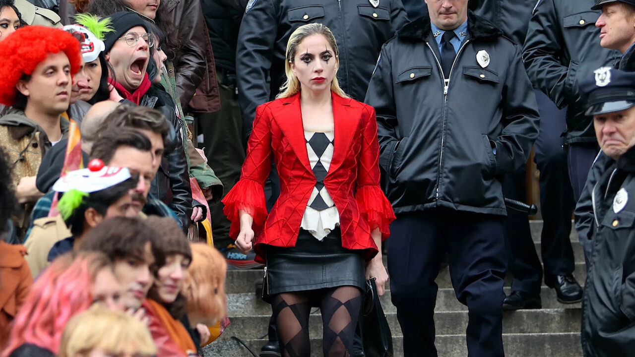 Joker 2, Lady Gaga canta in un video "rubato" dal set del film - Cinematographe.it