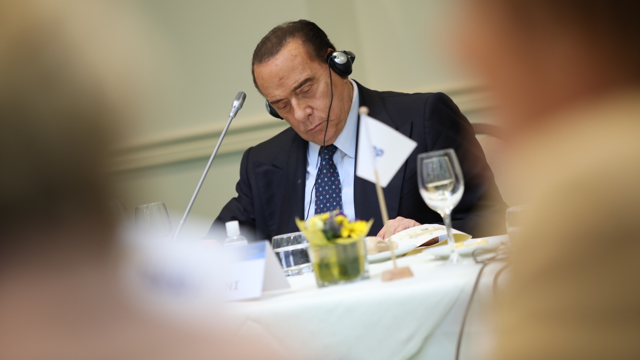 Sintomi e prognosi mielomonocitica cronica, malattia di Silvio Berlusconi - Cinematographe.it