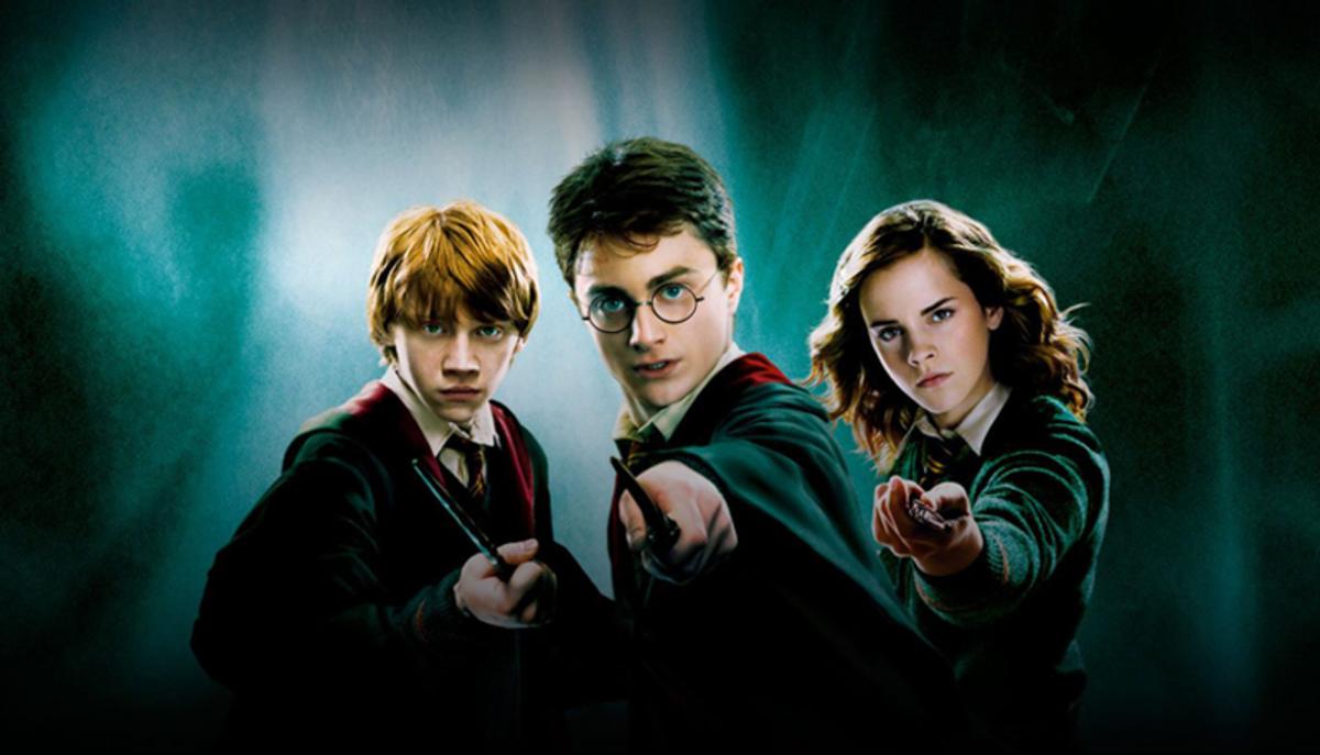 Harry Potter serie TV, JK Rowling contro chi vuole boicottarla: “Ho fatto scorta di champagne”