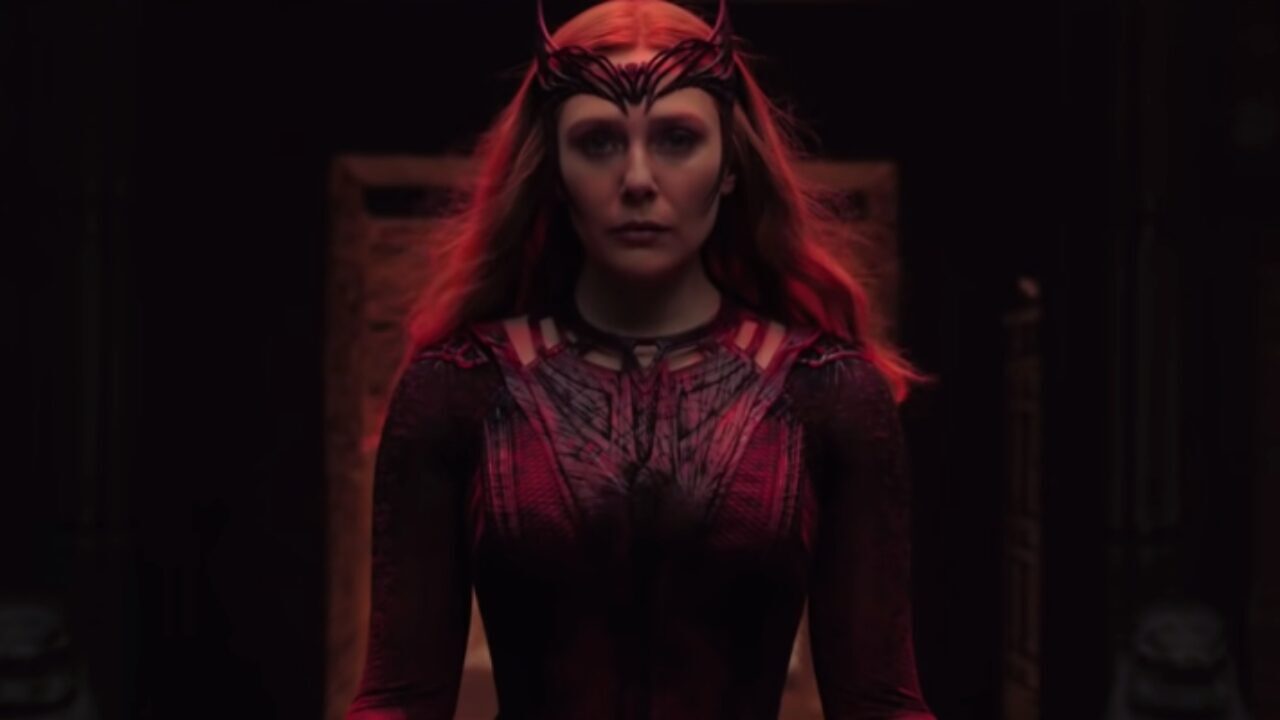 Doctor Strange nel Multiverso della Follia: rivelate nuove foto di Elizabeth Olsen