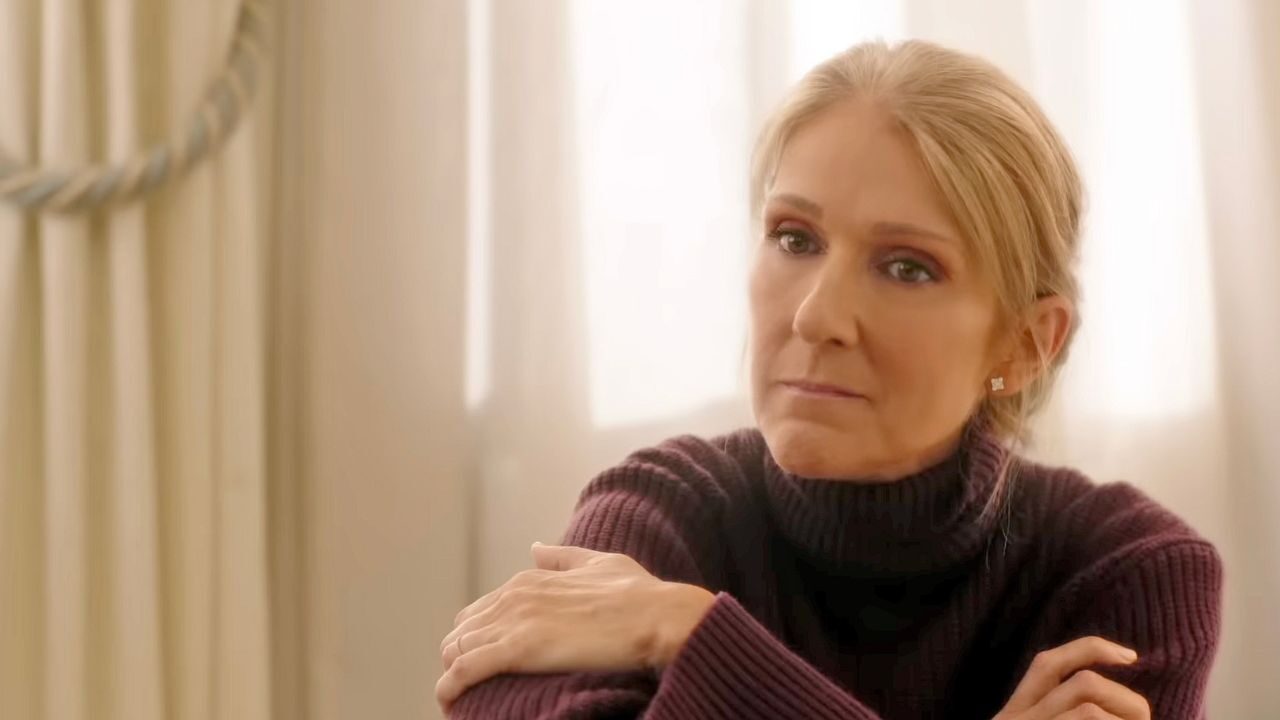 Celine Dion e la progressione della malattia: annullati tutti i concerti fino al 2024. Come sta oggi la cantante?