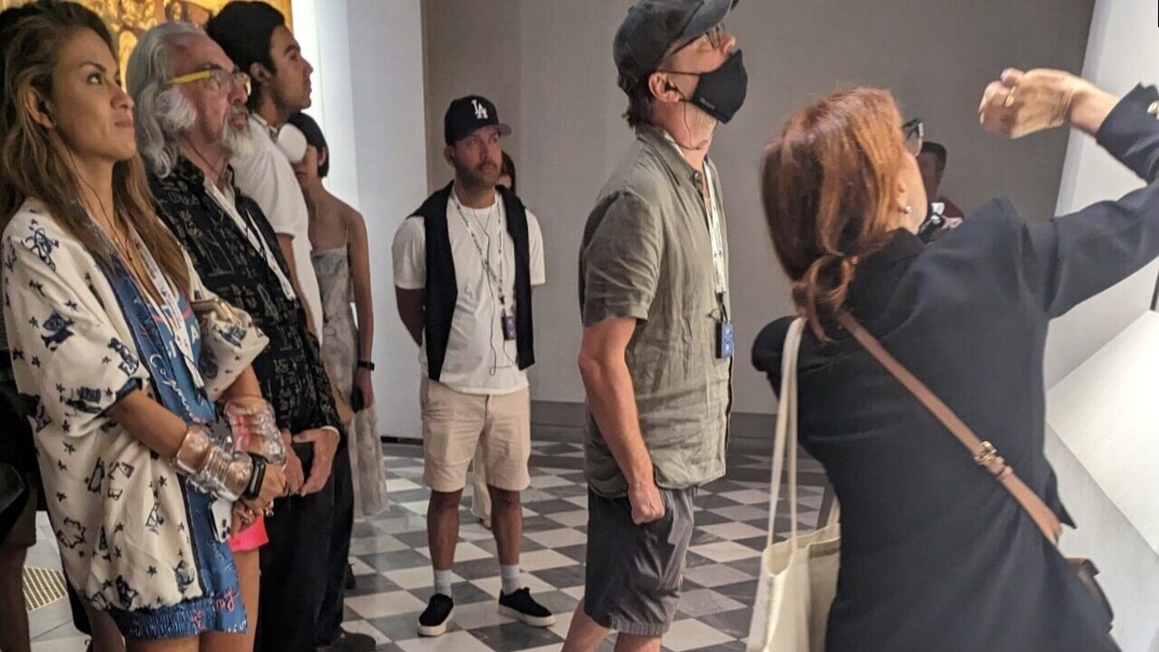 Leonardo DiCaprio e Tobey Maguire turisti in incognito agli Uffizi: gli attori rifiutano visita privata notturna [FOTO]