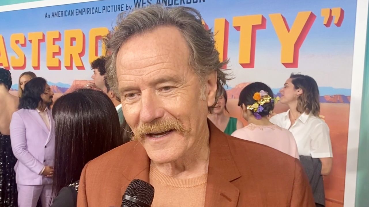 Asteroid City: Bryan Cranston racconta della particolare “comunità” creata sul set