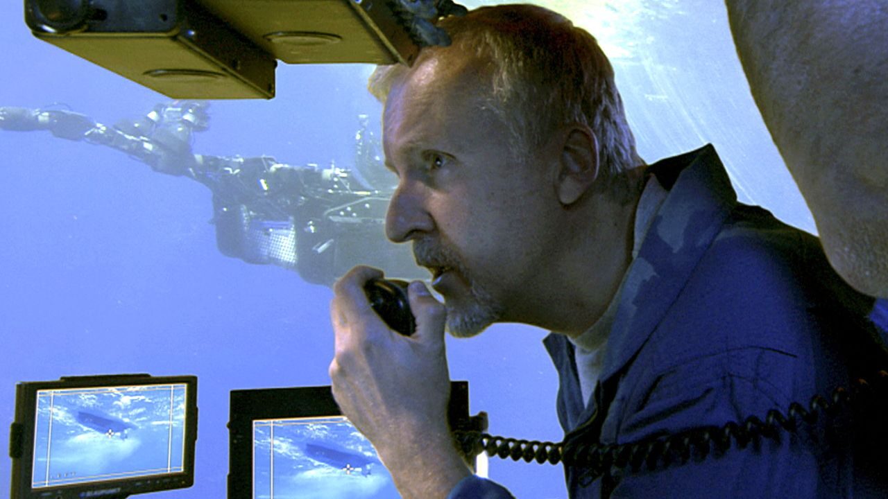 James Cameron sul sottomarino Titan: “sono scosso dalle similitudini con il disastro del Titanic”