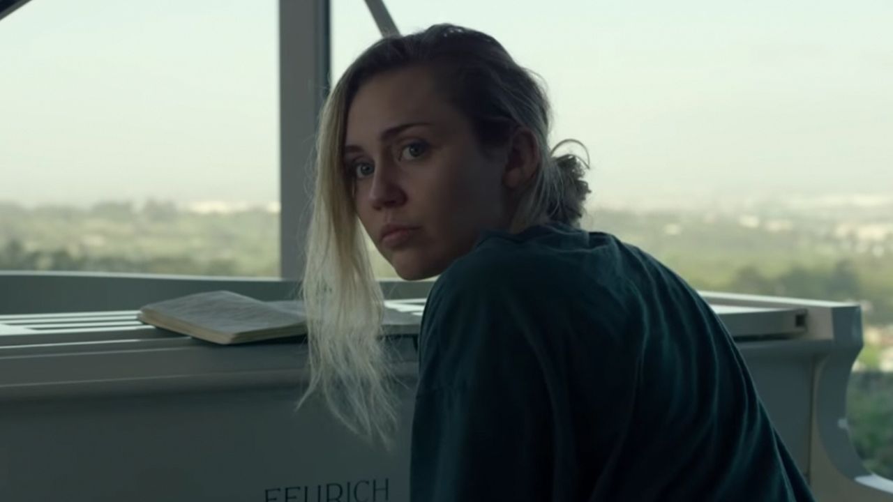 Miley Cyrus attori di Black Mirror cinematographe.it