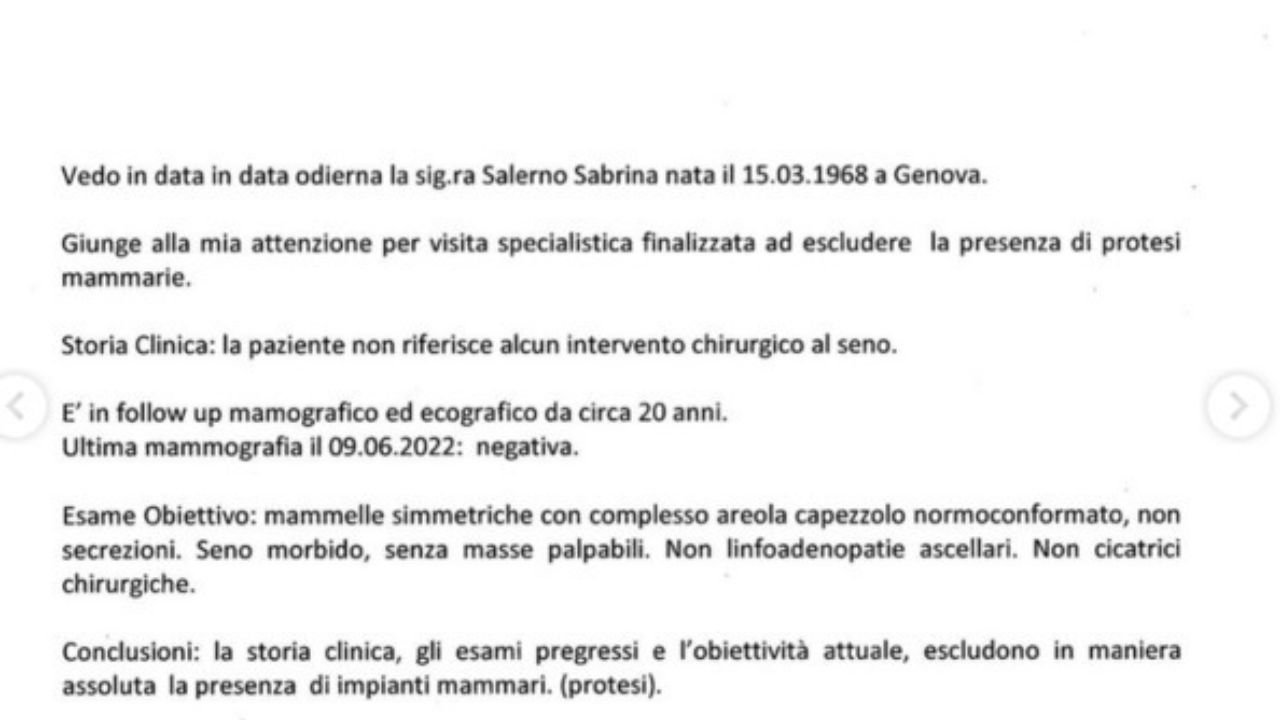 Sabrina Salerno posta perizia chirurgo plastico per dimostrare che il suo seno non è rifatto - Cinematographe.it