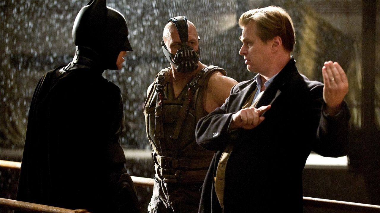Christopher Nolan non ha dubbi: “basta supereroi”