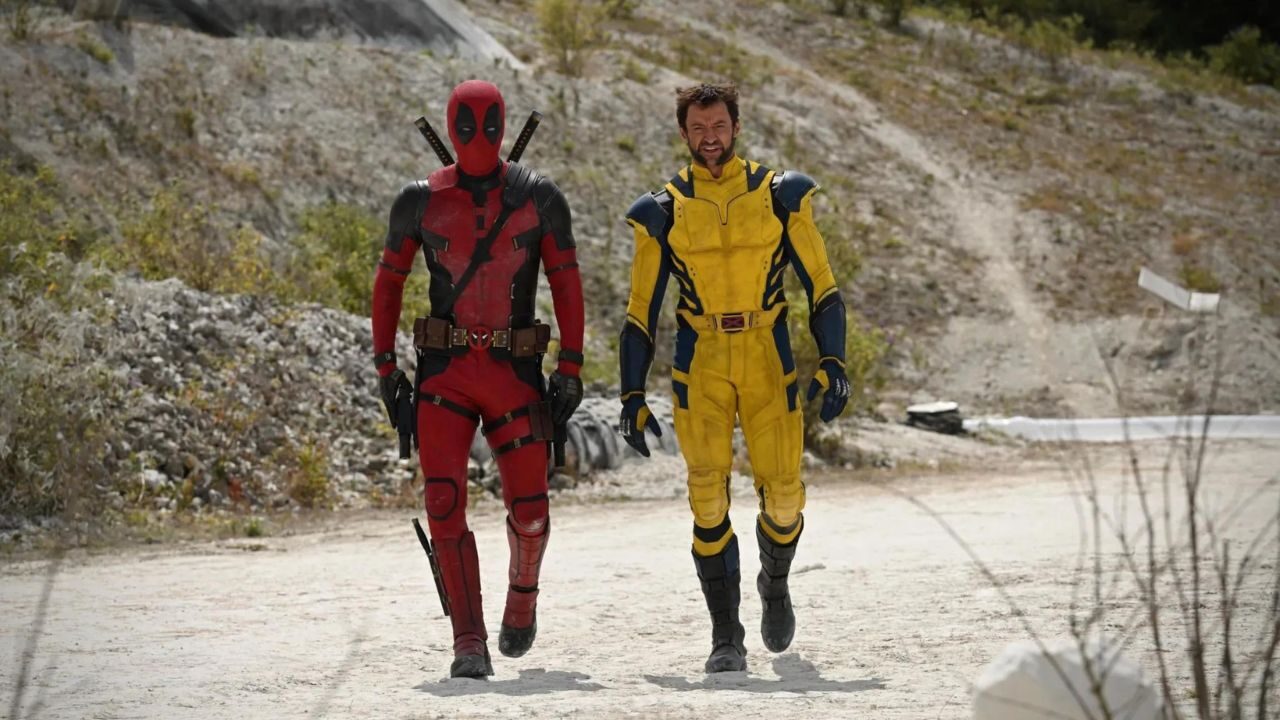 Deadpool 3, il regista stuzzica i fan sul costume di Wolverine