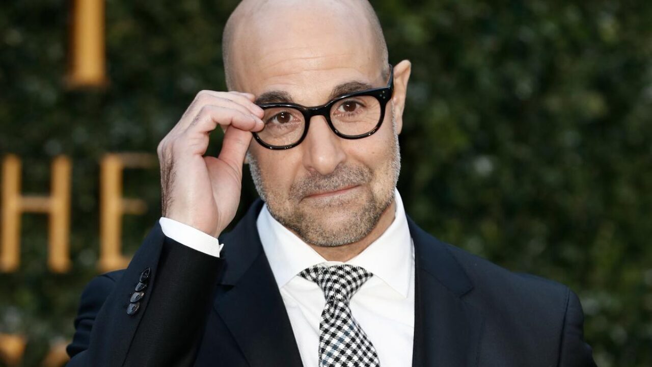 Stanley Tucci sui ruoli gay per eterosessuali: “Un attore dovrebbe interpretare più persone”