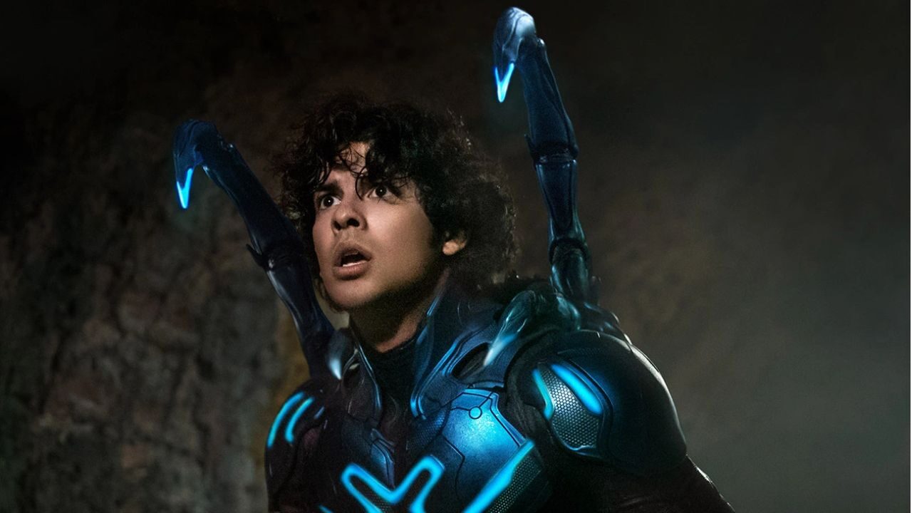 Blue Beetle: recensione del superhero movie DC di Ángel Manuel Soto