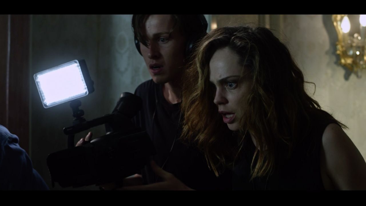 Don’t Look At The Demon arriva nei cinema: il trailer del film horror di Brando Lee