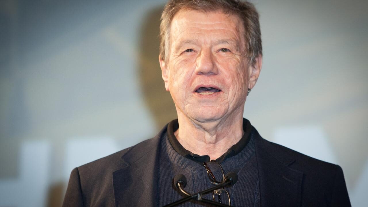 John McTiernan, il regista contro i film sui supereroi: “Sono tossici per la società”