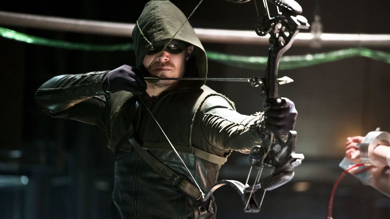 Stephen Amell, ritorno di Arrow nel DCU di James Gunn?