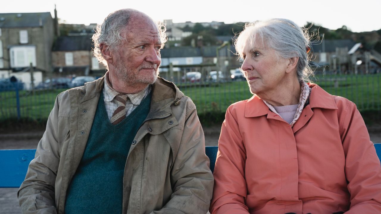 L’imprevedibile viaggio di Harold Fry: trailer e data d’uscita del film con Jim Broadbent