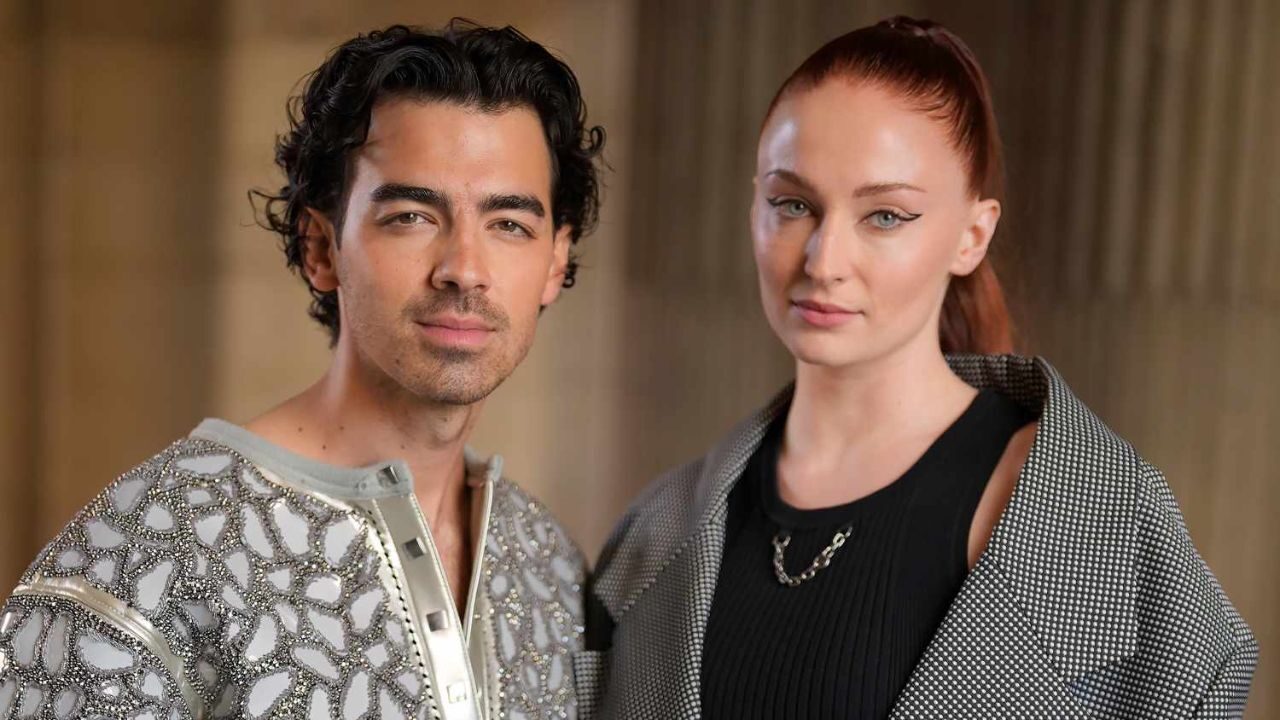 È ufficiale: Joe Jonas e Sophie Turner divorziano!