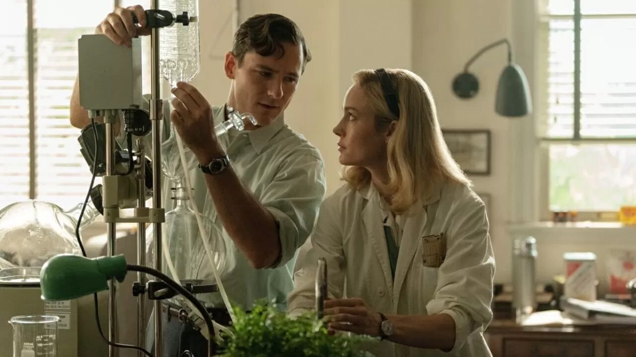 Lezioni di chimica: il trailer svela la data di uscita su Apple TV+