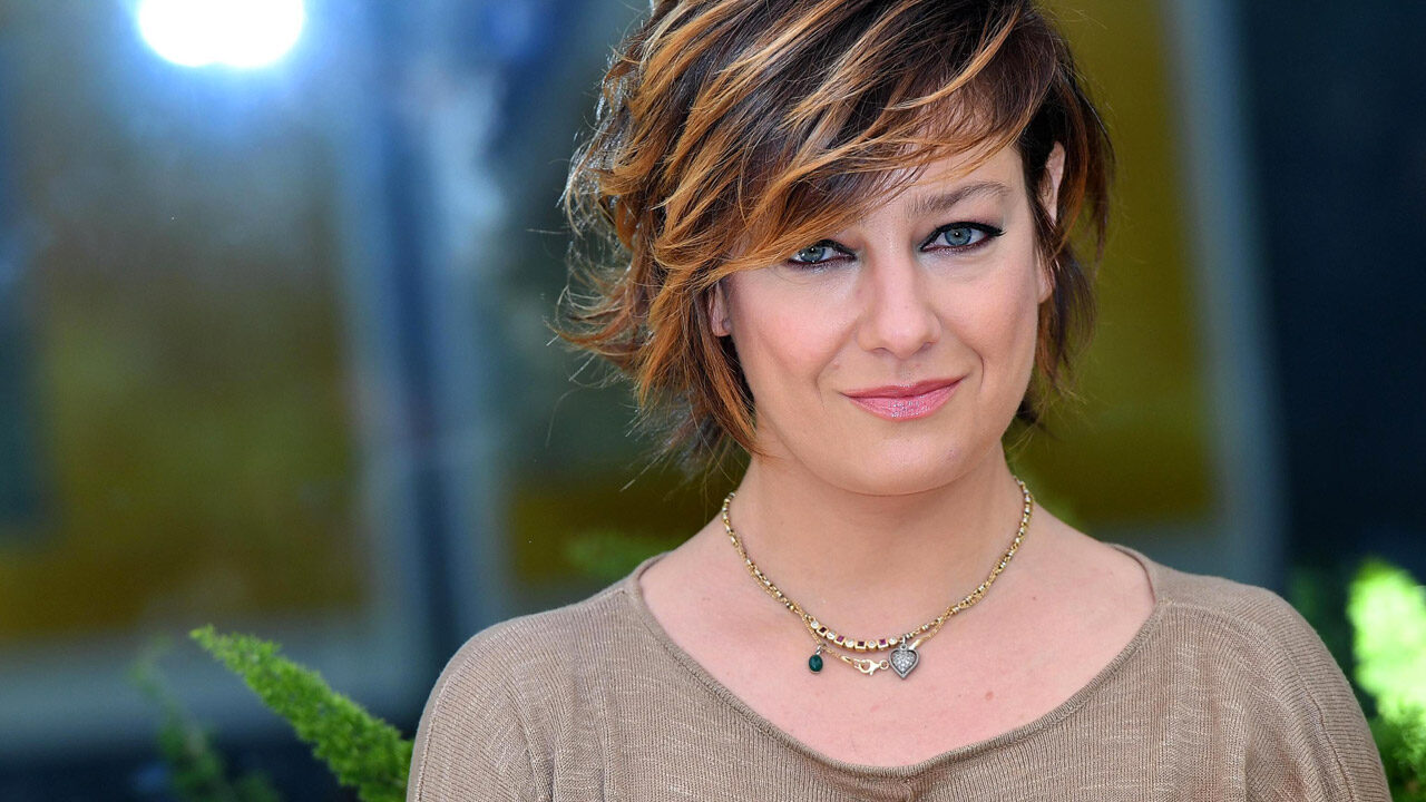 Giovanna Mezzogiorno tuona: “Per anni fatta fuori a causa del mio peso. Su di me tante leggende”