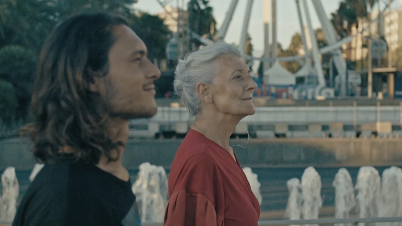 Senza età: trailer e data d’uscita del film diretto da Stefano Usardi