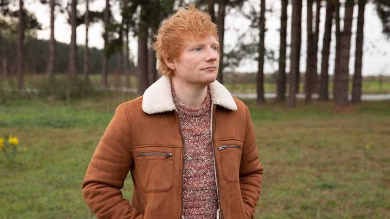 Ed Sheeran spiega perché ha una tomba in cortile - Cinematographe.it