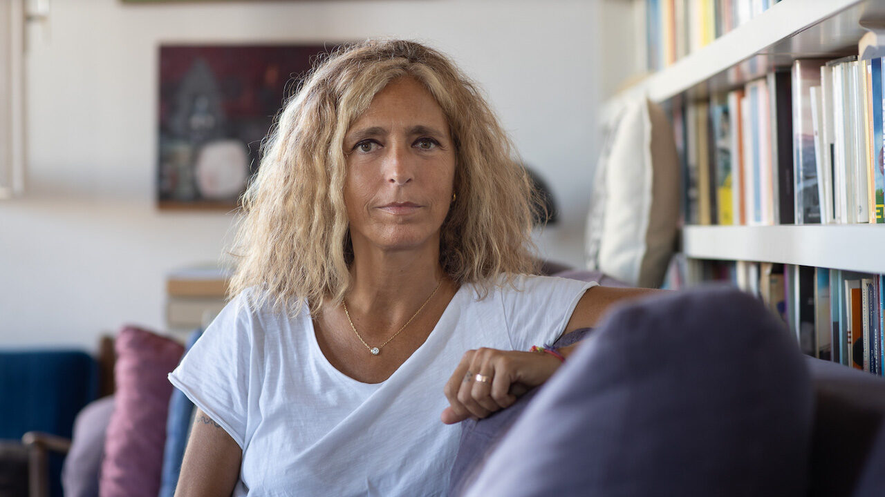 Intervista a Fabiana Sargentini: ne La pitturessa “tutto su mia madre, che era più libera di me”