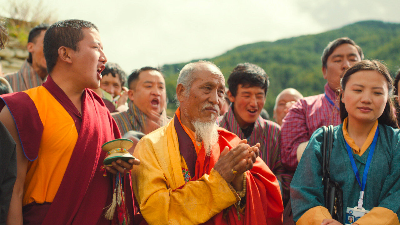 The Monk and The Gun recensione Cinematographe.it