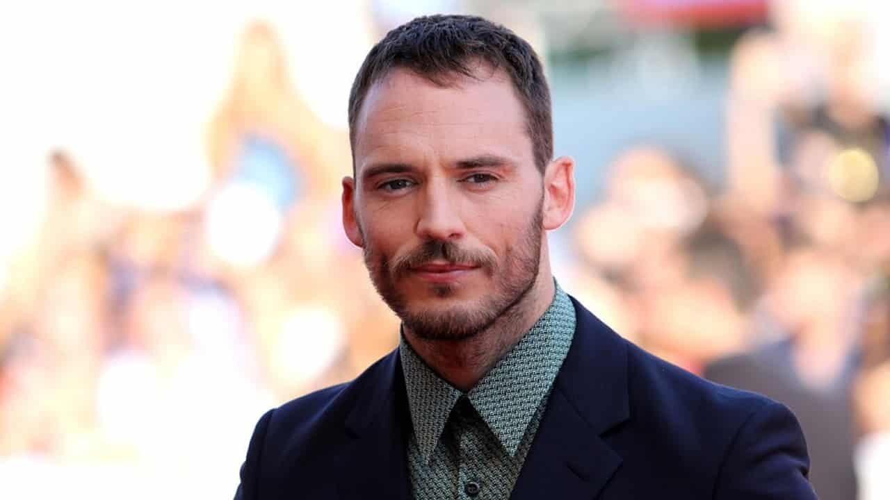 Il conte di Montecristo: Sam Claflin è Edmond Dantes nella prima immagine ufficiale della serie